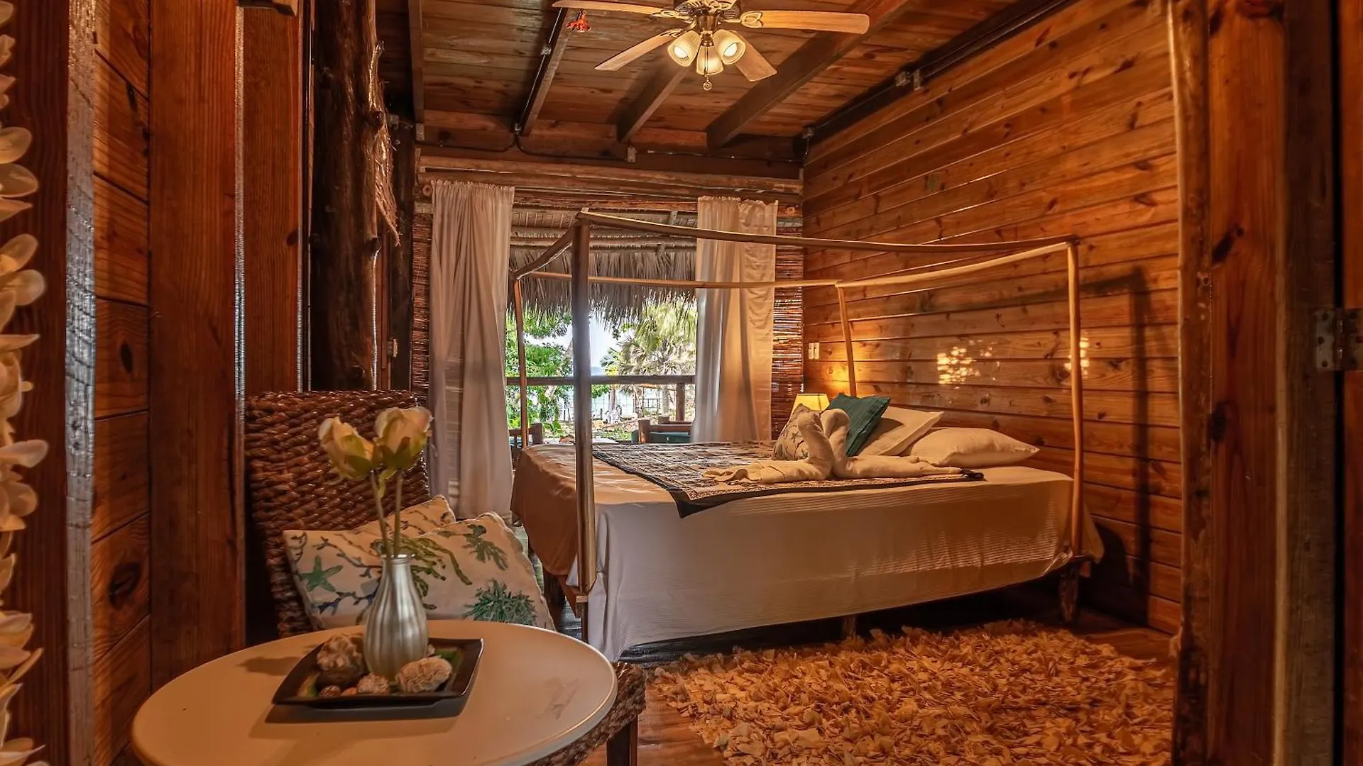 Perla Marina Ecolodge Beach - Kite, Surf, Next Encuentro Beach, Cabarete Bombita Otel