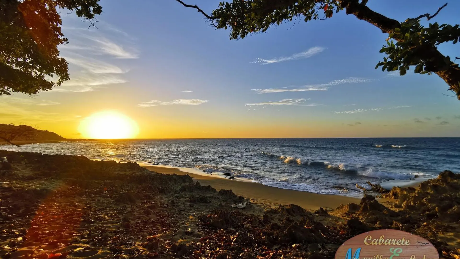 Perla Marina Ecolodge Beach - Kite, Surf, Next Encuentro Beach, Cabarete Bombita Otel